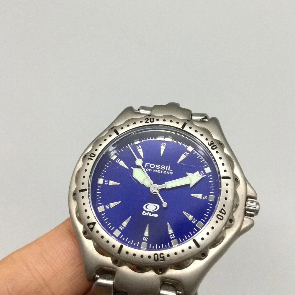 Fossil Blue AM-3067 Mens Watch 40mm Blue Dial Silver Tone New Battery 6.25
